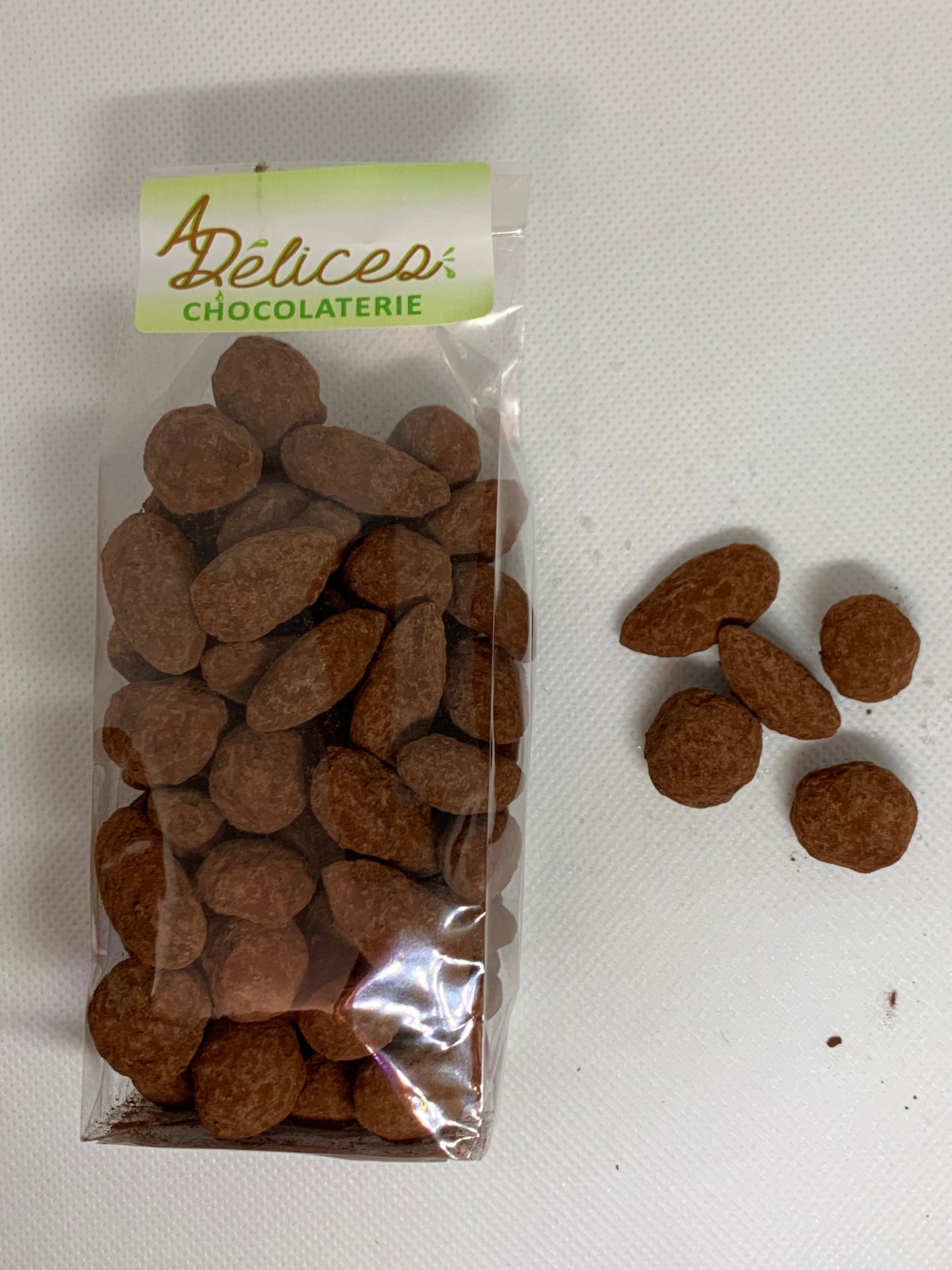 Sachet d’amandes et noisettes cacaotées